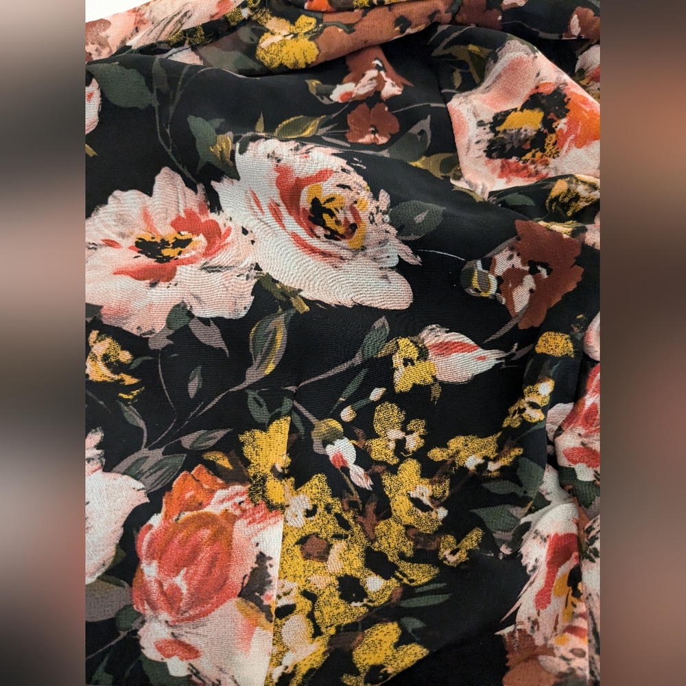 LUXXEL Ruffle Mini Dress - Picture 11 of 12